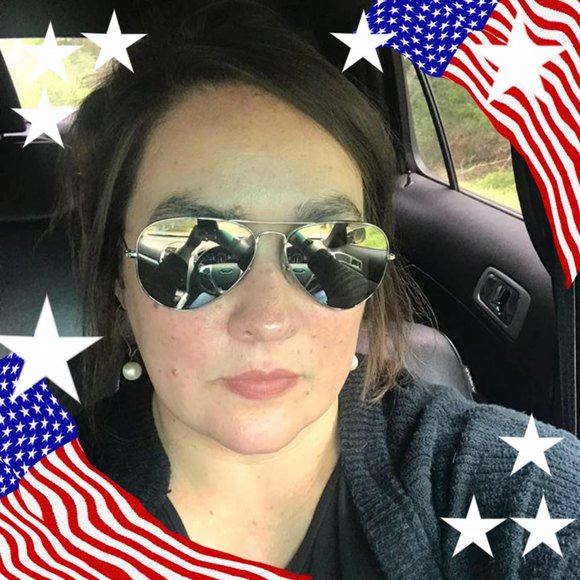 Meet your Posher, Kerri - Picture 1 of 1